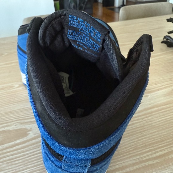 Nike Men's Black and Blue Sneakers - Picture 5 of 11